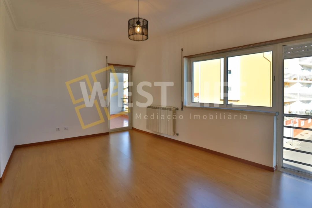 Apartamento T2 para Arrendamento em Ericeira Foto 11