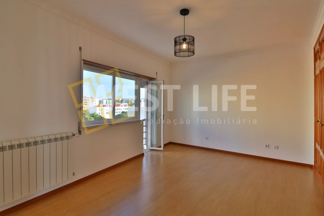 Apartamento T2 para Arrendamento em Ericeira Foto 12