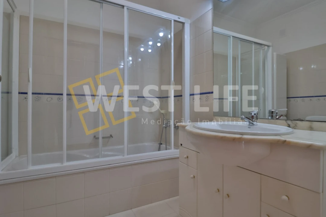 Apartamento T2 para Arrendamento em Ericeira Foto 16