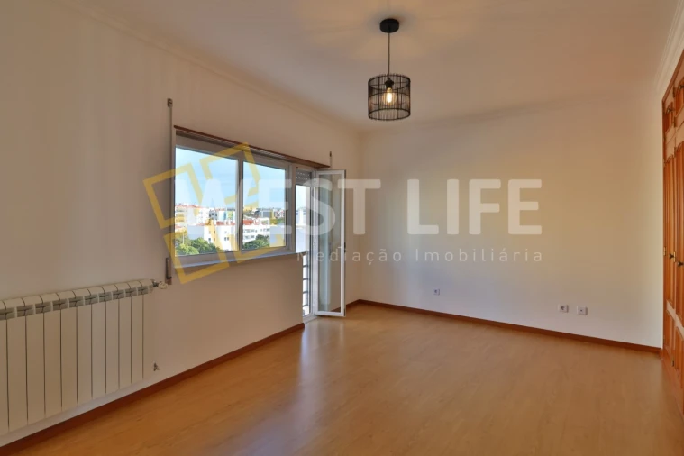 Apartamento T2 para Arrendamento em Ericeira Foto 12