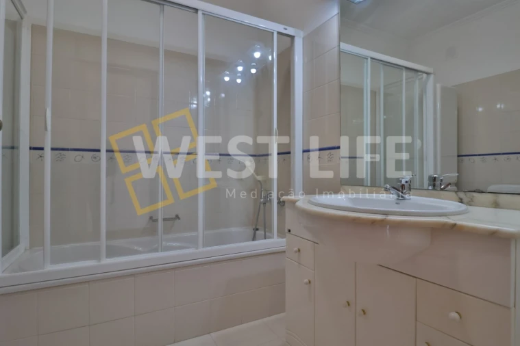 Apartamento T2 para Arrendamento em Ericeira Foto 16