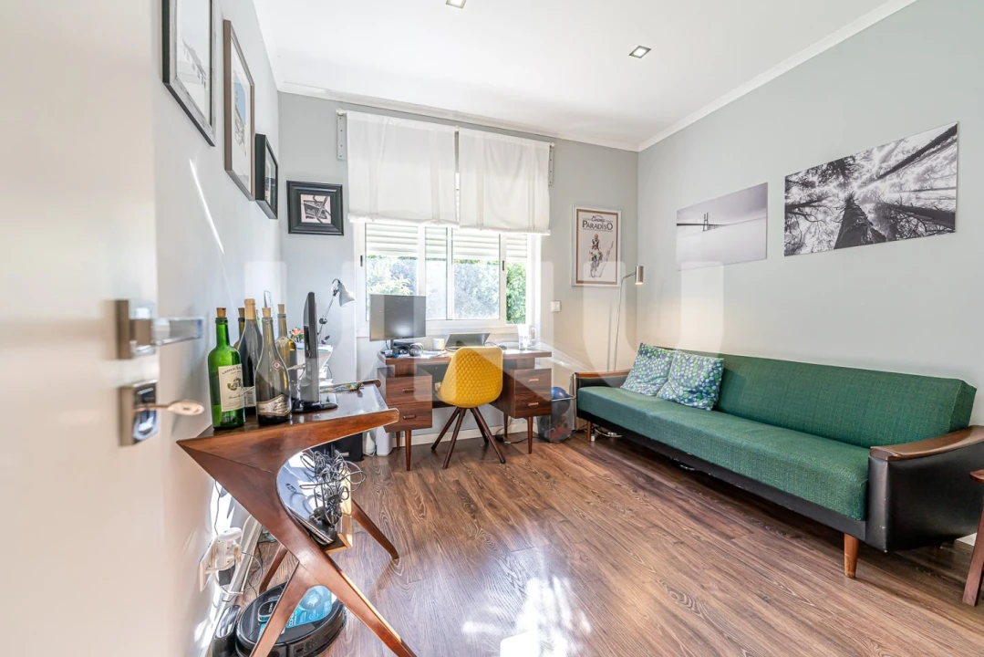 Moradia T3 para Venda em Algés, Linda-A-Velha e Cruz Quebrada-Dafundo Foto 4