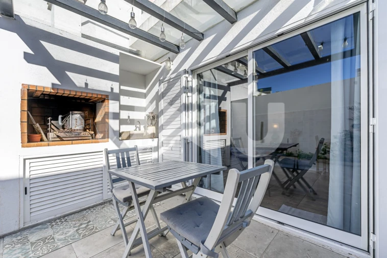 Moradia T3 para Venda em Algés, Linda-A-Velha e Cruz Quebrada-Dafundo Foto 9