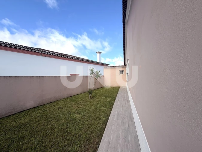 Moradia T3 para Venda em São Vicente Ferreira Foto 2