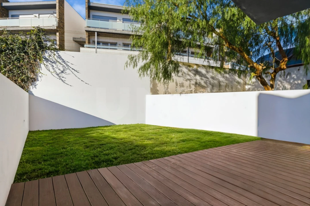 Moradia T3 para Venda em Carcavelos e Parede Foto 12