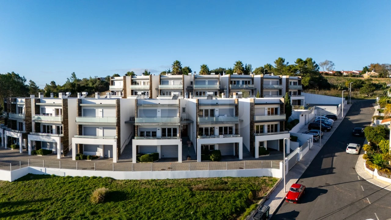 Moradia T3 para Venda em Carcavelos e Parede Foto 37