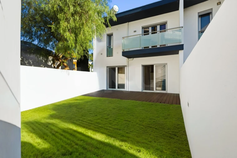 Moradia T3 para Venda em Carcavelos e Parede Foto 13