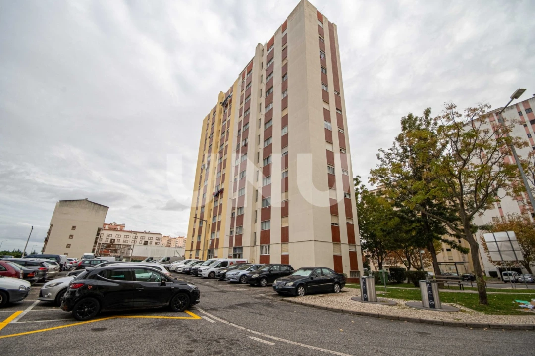 Apartamento T3 para Venda em Carregado e Cadafais Foto 19