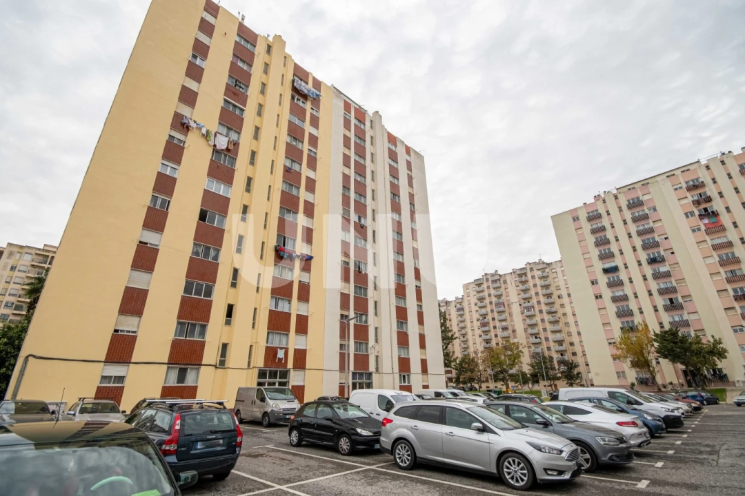 Apartamento T3 para Venda em Carregado e Cadafais Foto 22