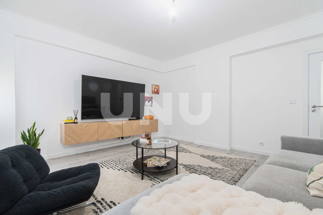 Apartamento T3 para Venda em Carregado e Cadafais Foto 3