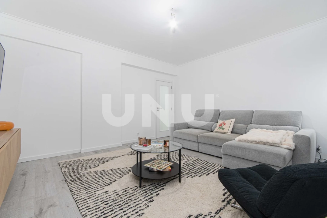 Apartamento T3 para Venda em Carregado e Cadafais Foto 4