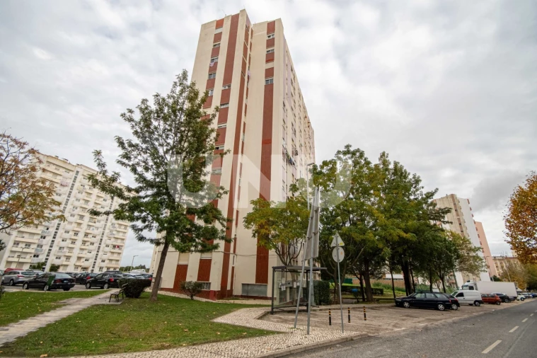 Apartamento T3 para Venda em Carregado e Cadafais Foto 21