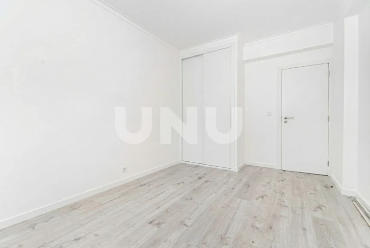 Apartamento T3 para Venda em Carregado e Cadafais Foto 17