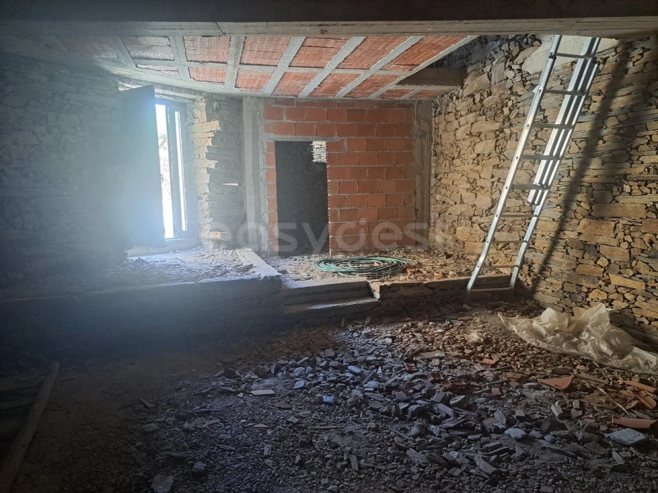 Moradia T3 para Venda em Urros e Peredo dos Castelhanos Foto 14