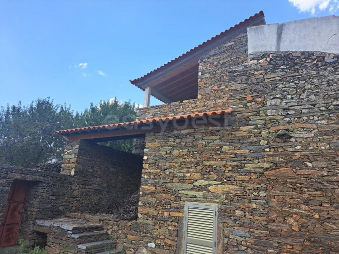 Moradia T3 para Venda em Urros e Peredo dos Castelhanos Foto 10