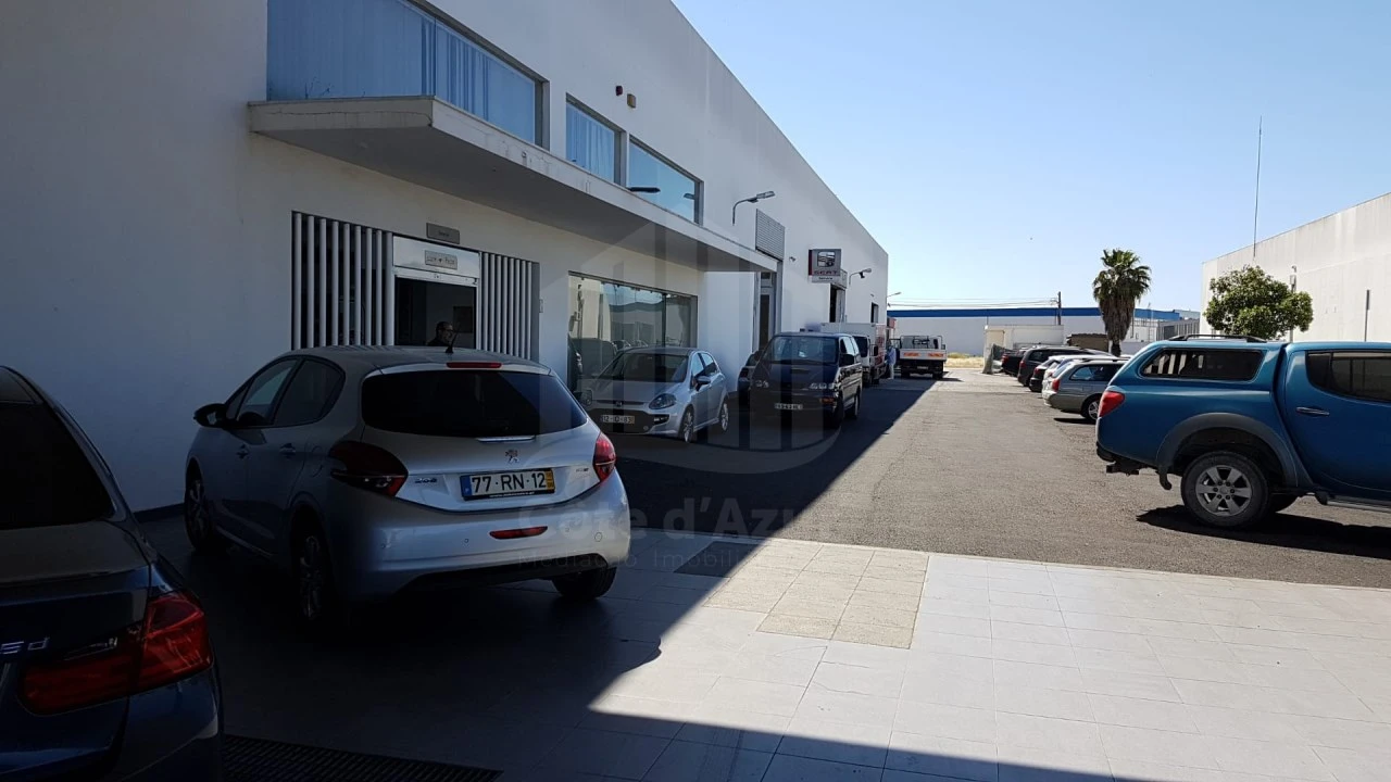 Armazém para Venda em Alhos Vedros Foto 3