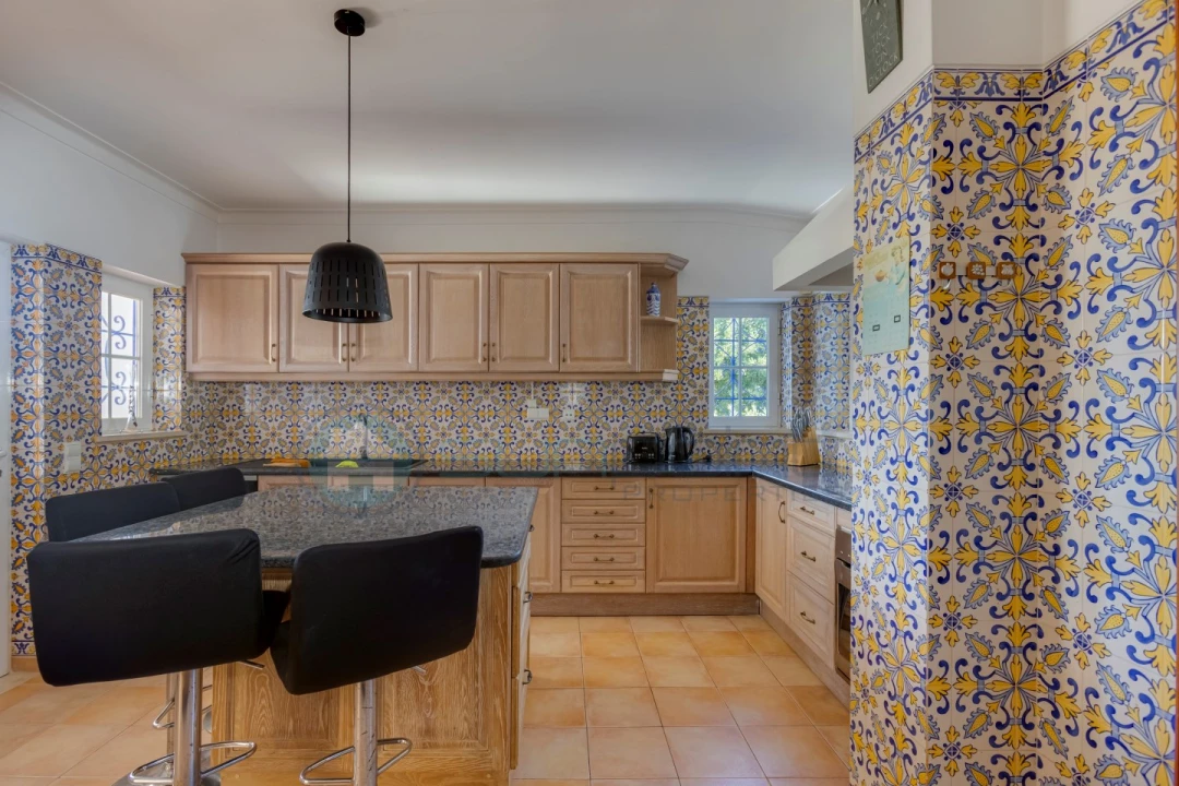 Moradia T4 para Venda em Luz Foto 11