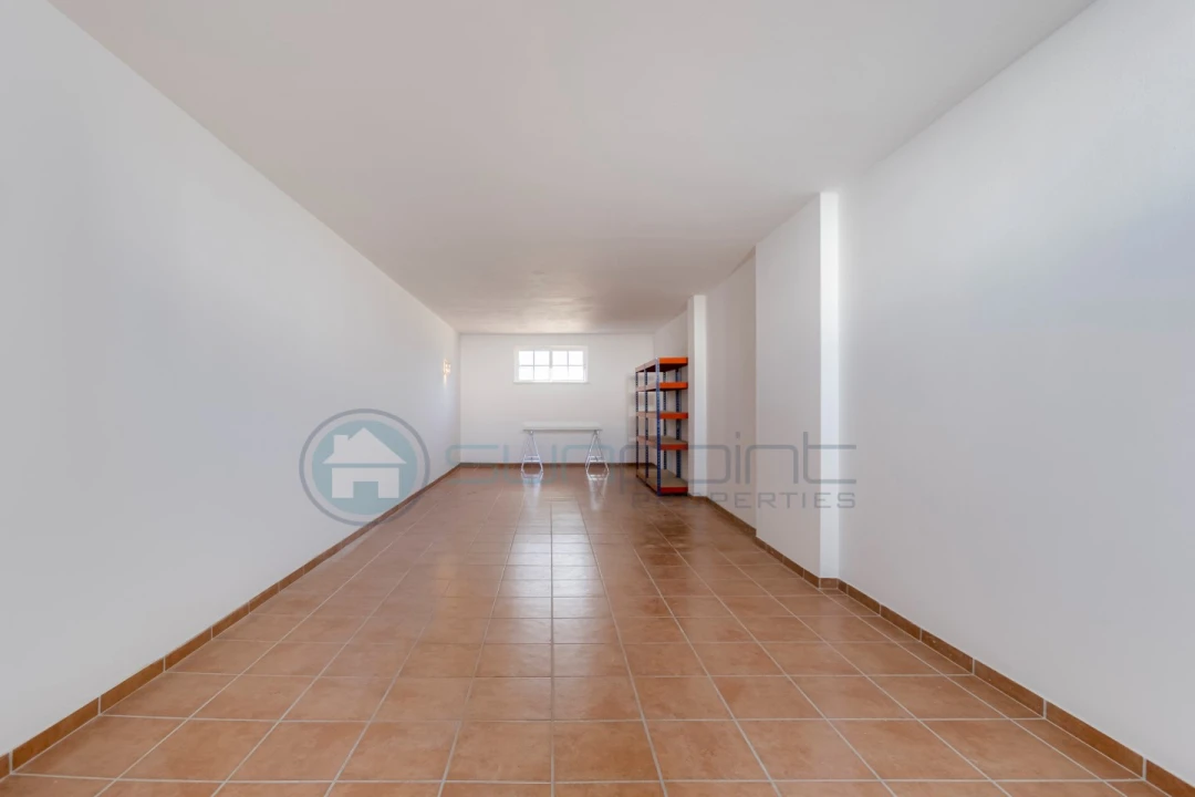 Moradia T4 para Venda em Luz Foto 31