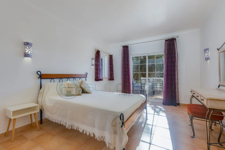 Moradia T4 para Venda em Luz Foto 15