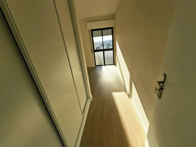 Apartamento T2 para Venda em Algueirão-Mem Martins Foto 5