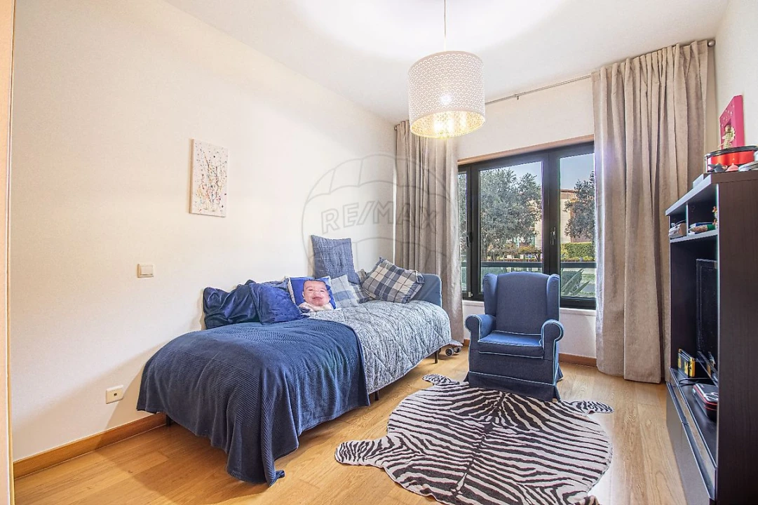 Apartamento T5 para Venda em Lumiar Foto 40