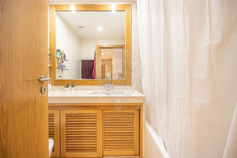 Apartamento T5 para Venda em Lumiar Foto 22