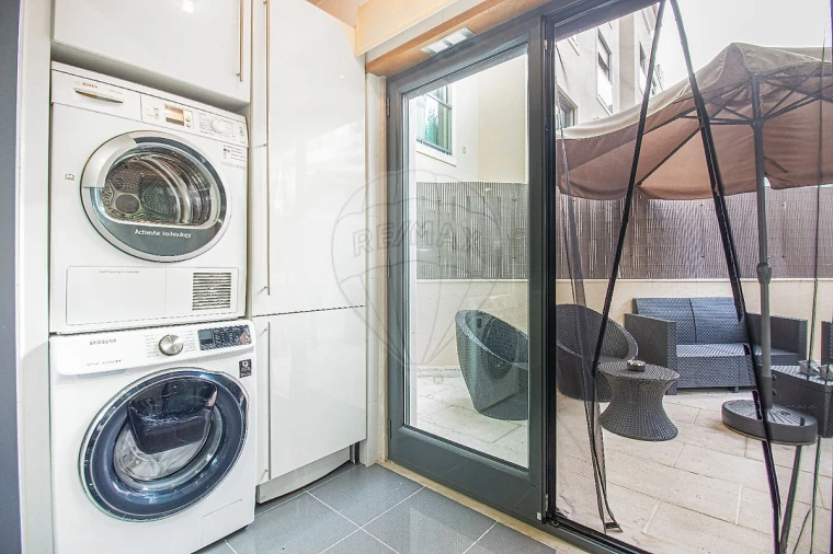 Apartamento T5 para Venda em Lumiar Foto 47