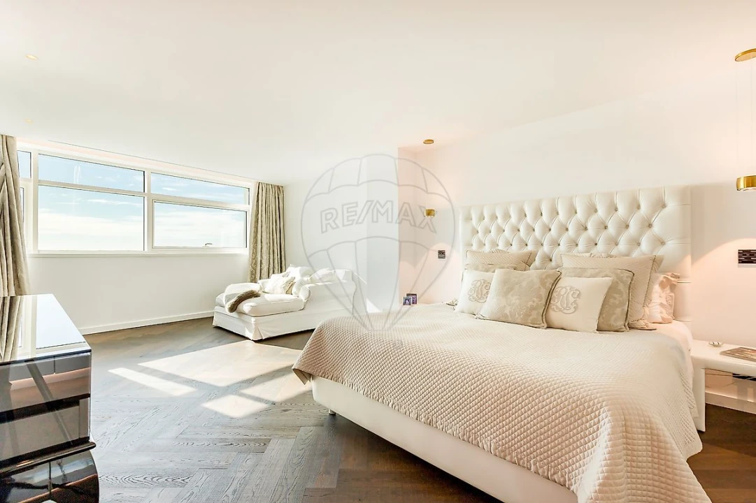 Apartamento T4 para Venda em Parque das Nações Foto 9