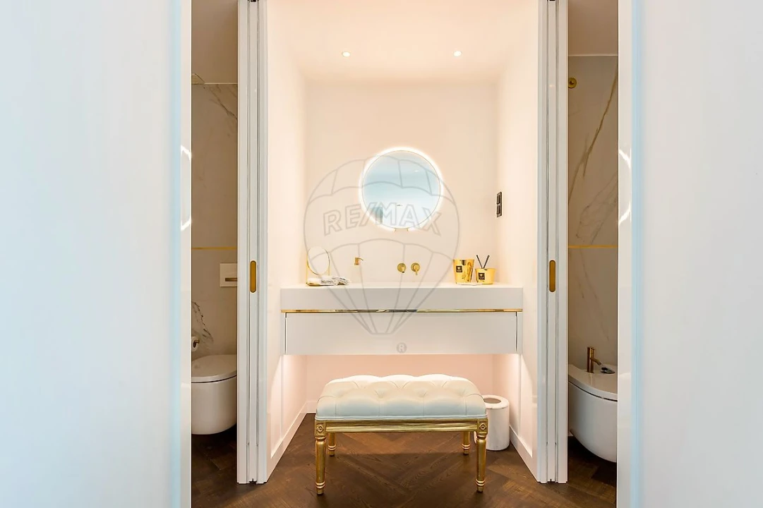 Apartamento T4 para Venda em Parque das Nações Foto 11