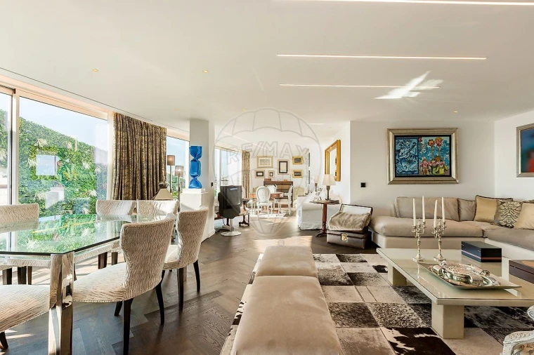 Apartamento T4 para Venda em Parque das Nações Foto 7