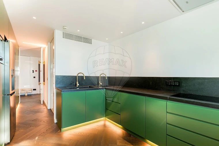 Apartamento T4 para Venda em Parque das Nações Foto 10