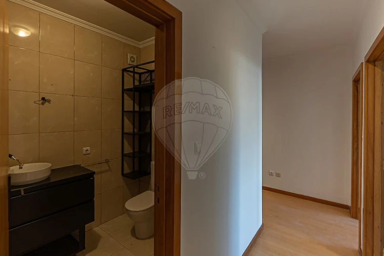 Apartamento T2 para Venda em Canidelo Foto 17
