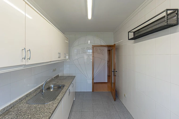 Apartamento T2 para Venda em Canidelo Foto 3