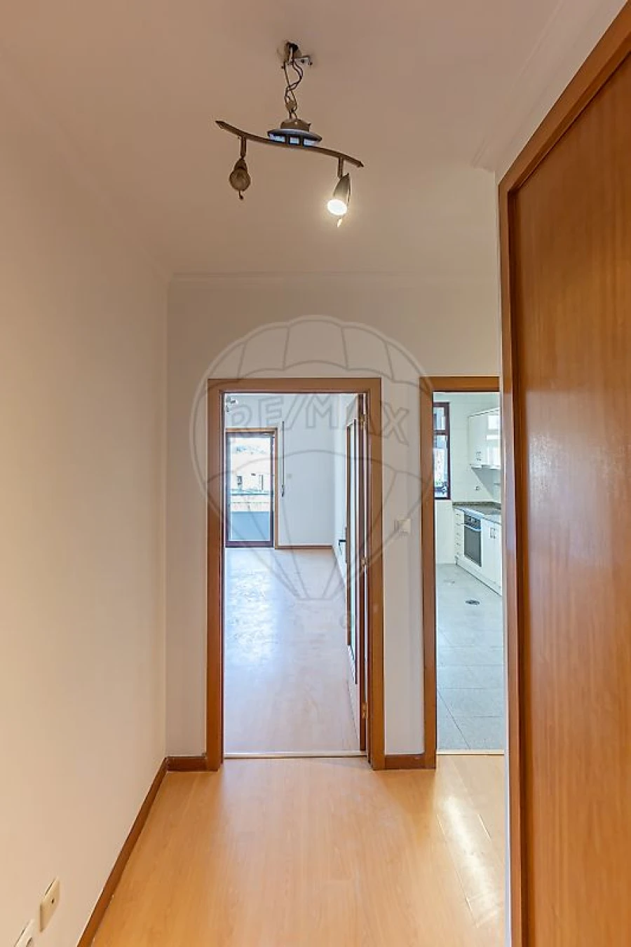 Apartamento T2 para Venda em Canidelo Foto 2