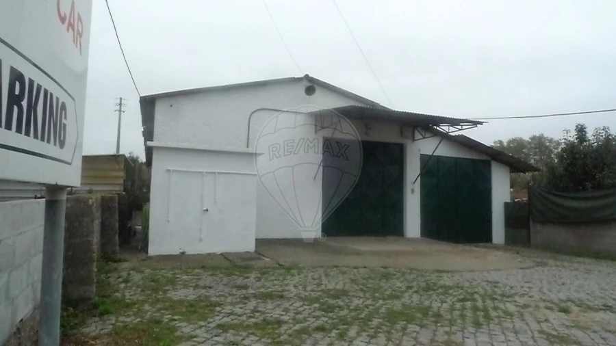 Armazém para Venda em Arcozelo Foto 1