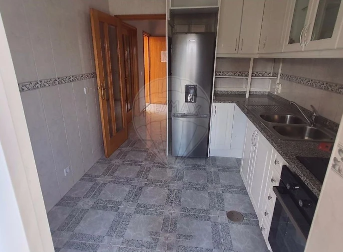 Apartamento T3 para Venda em Pedroso e Seixezelo Foto 10