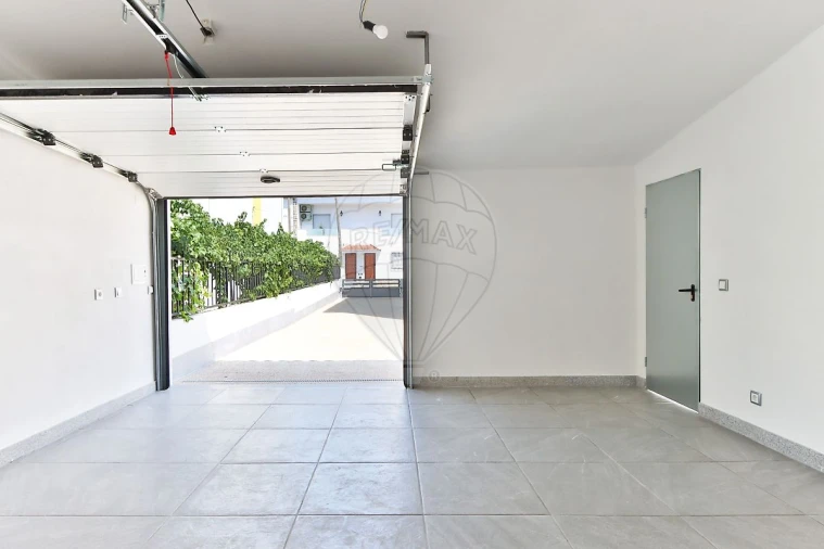 Moradia T5 para Venda em Malagueira e Horta das Figueiras Foto 11