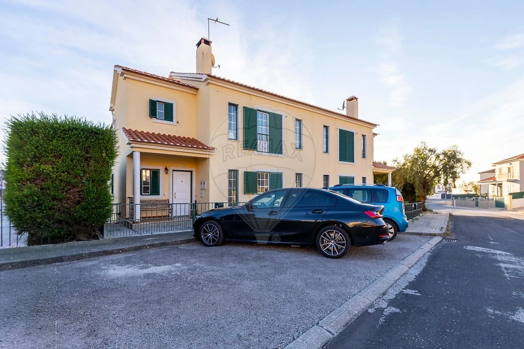 Moradia T3 para Venda em Mafra Foto 2