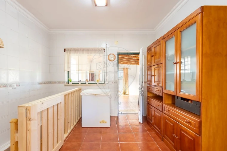 Moradia T4 para Venda em Campelos e Outeiro da Cabeça Foto 16