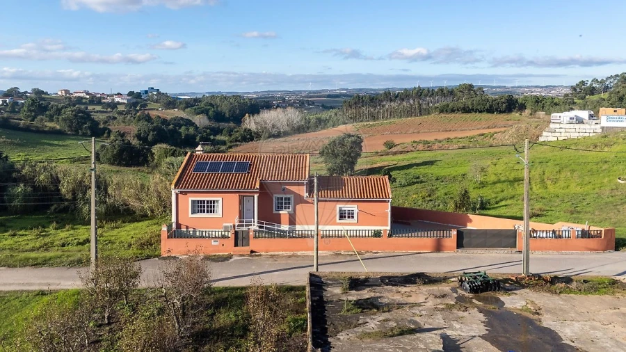 Moradia T4 para Venda em Campelos e Outeiro da Cabeça