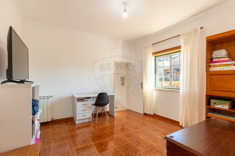 Moradia T4 para Venda em Campelos e Outeiro da Cabeça Foto 18