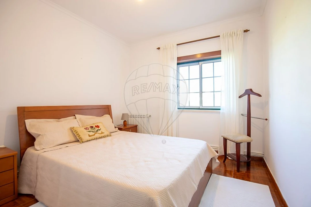 Moradia T4 para Venda em Campelos e Outeiro da Cabeça Foto 13