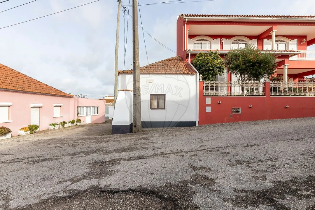 Moradia T2 para Venda em Campelos e Outeiro da Cabeça Foto 15