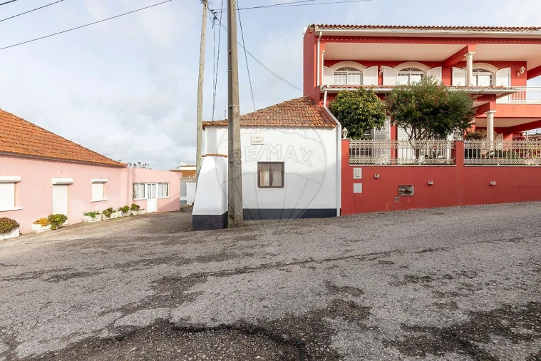 Moradia T2 para Venda em Miragaia e Marteleira Foto 15