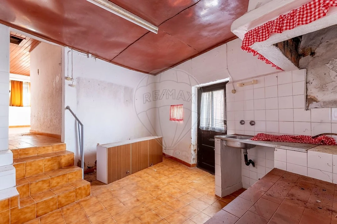 Moradia T2 para Venda em Campelos e Outeiro da Cabeça Foto 7