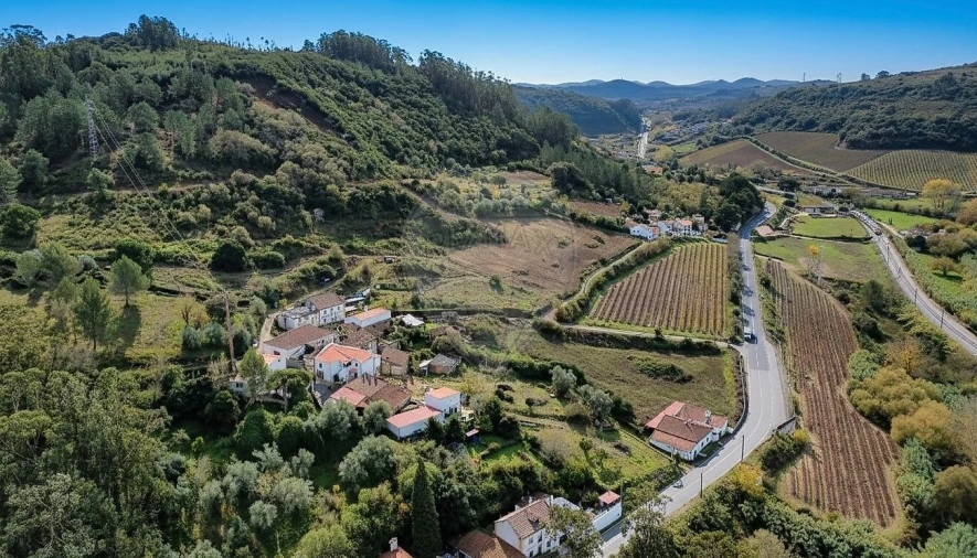 Moradia T3 para Venda em Dois Portos e Runa Foto 2