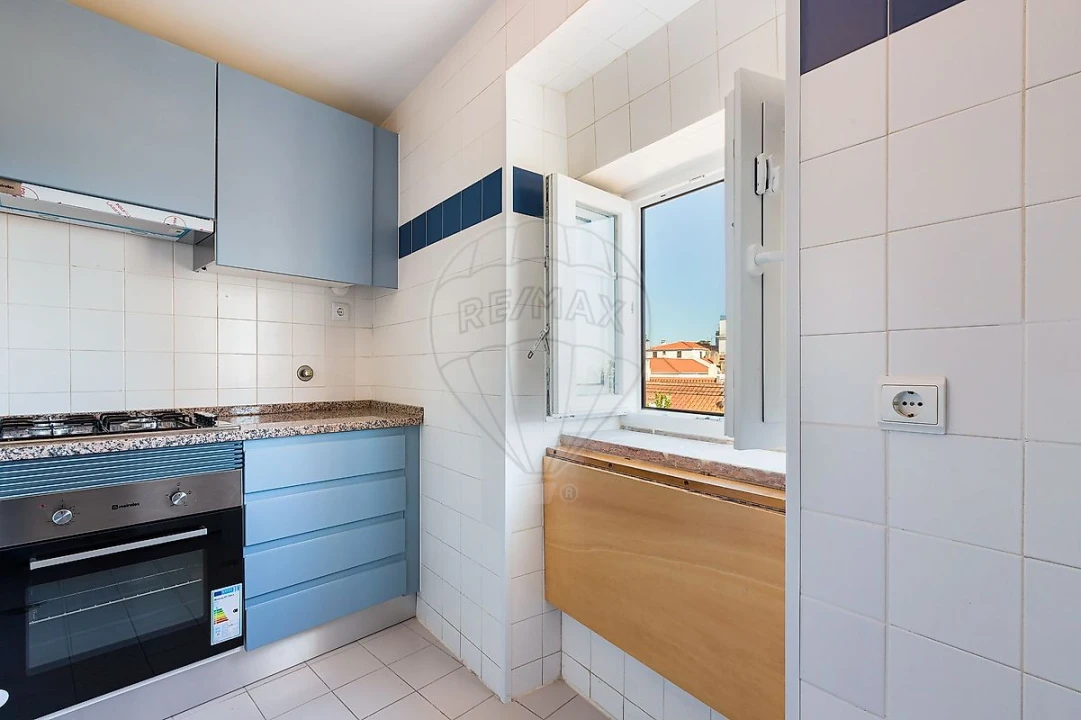 Apartamento T2 para Arrendamento em Santa Maria Maior Foto 8