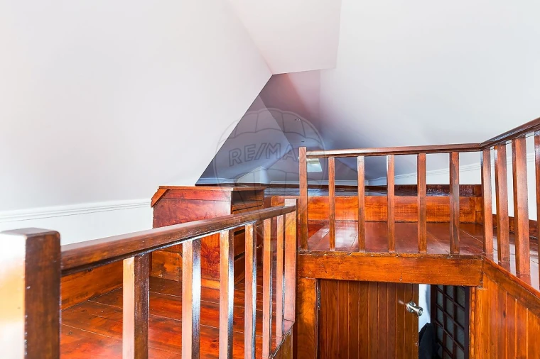 Apartamento T2 para Arrendamento em Santa Maria Maior Foto 12