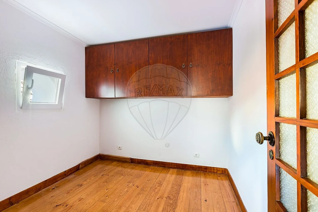 Apartamento T2 para Arrendamento em Santa Maria Maior Foto 9