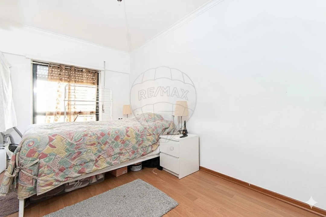 Apartamento T2 para Venda em Póvoa de Santa Iria e Forte da Casa Foto 11